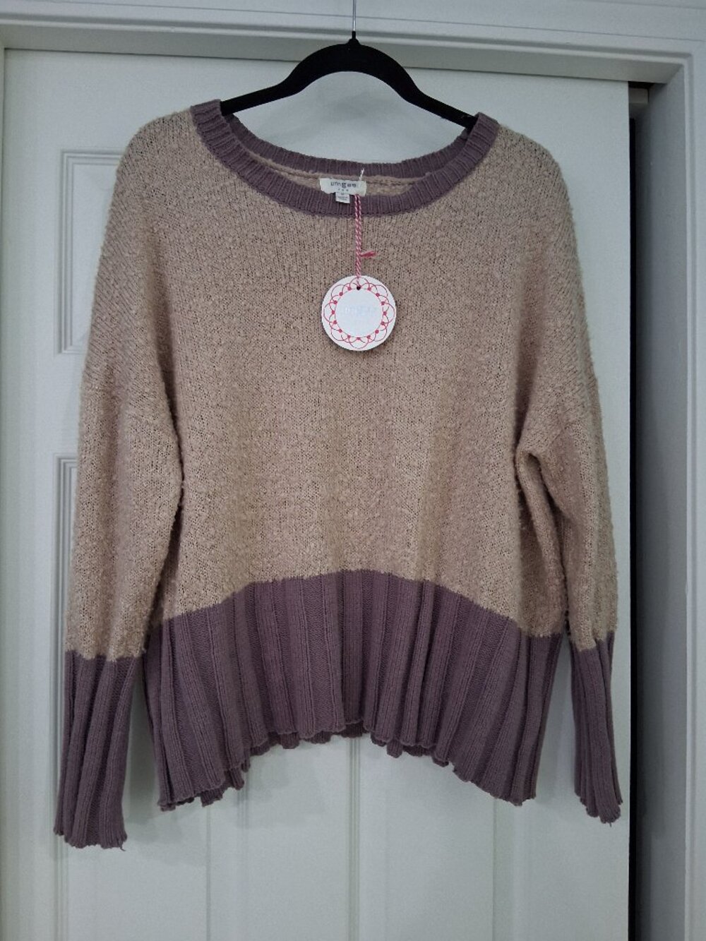 Super cute Umgee sweater